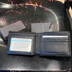NIB Perry Ellis Portfolio Wallet